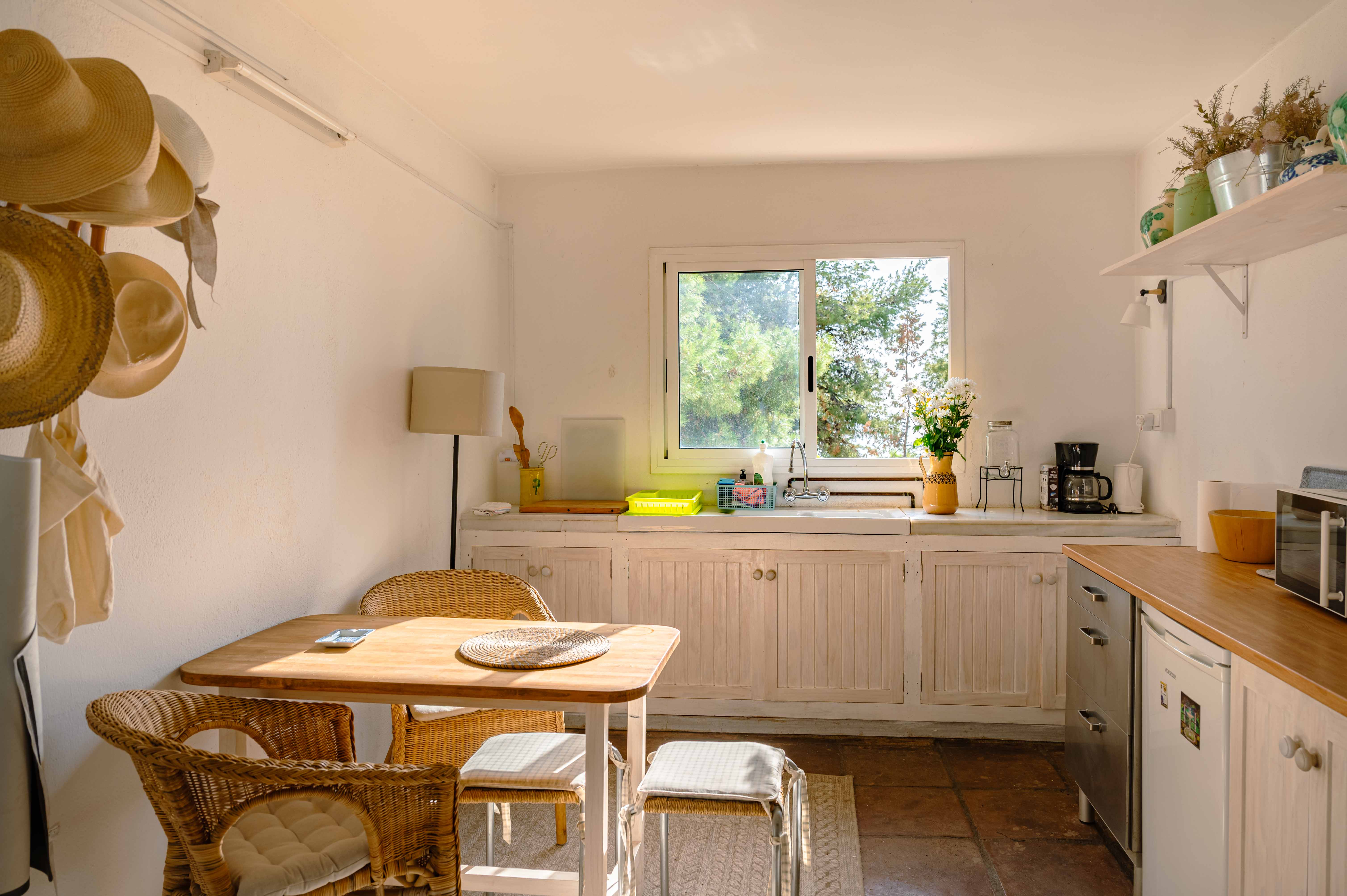 Cocina equipada casita Málaga