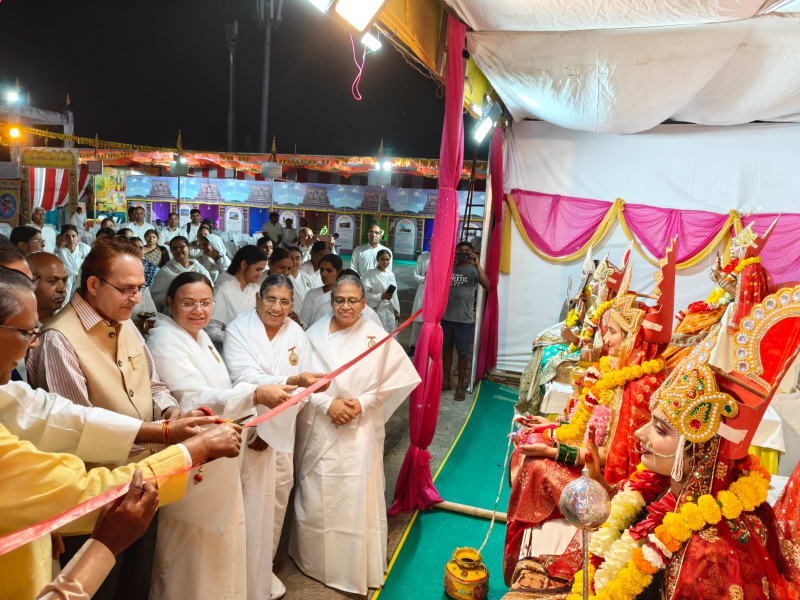 नववर्ष मेला महोत्सव में सजी द्वादश ज्योतिर्लिंगम और चैतन्य नौ देवियों की मनोरम झांकी