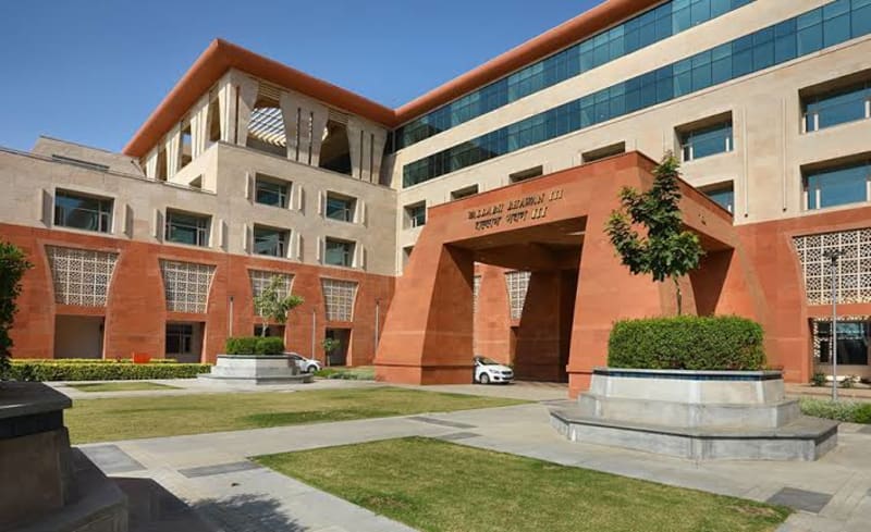 MP में कर्मचारियों-पेंशनरों को ₹20 लाख का कैशलेस बीमा, 11 लाख लोगों को राहत