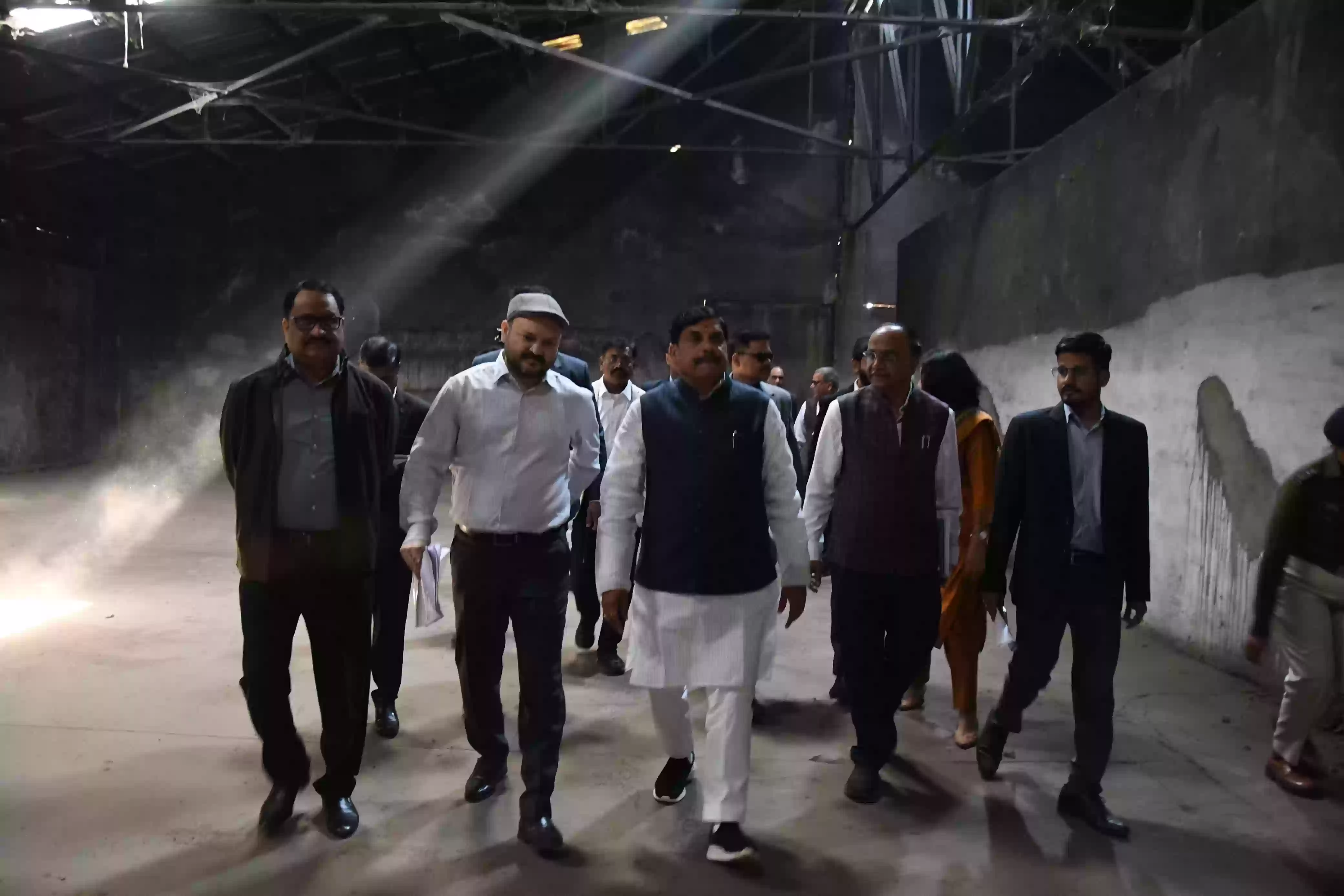 भोपाल यूनियन कार्बाइड फैक्ट्री का CM मोहन यादव ने किया निरीक्षण, जमीन उपयोग और गैस पीड़ितों के मुद्दों पर बड़ी चर्चा