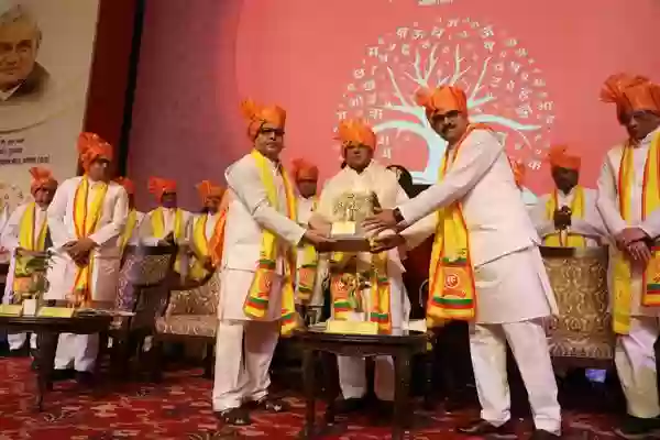 भारतरत्न अटल बिहारी वाजपेयी हिंदी भाषा के गौरव प्रतीक: मंगुभाई पटेल