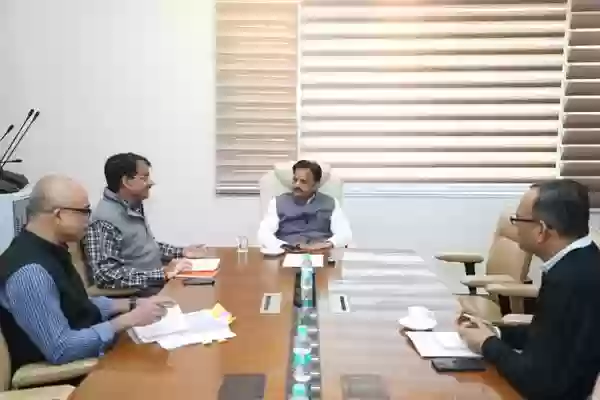 उप मुख्यमंत्री राजेंद्र शुक्ल ने लोक स्वास्थ्य एवं चिकित्सा शिक्षा विभाग के कार्यों की समीक्षा की, दिए ये निर्देश