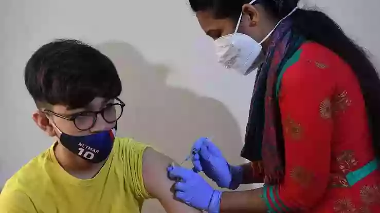 कोरोना की जंग में मिलेगी रफ्तार, 12 से 18 साल के बच्चों के लिए वैक्सीन को मंजूरी