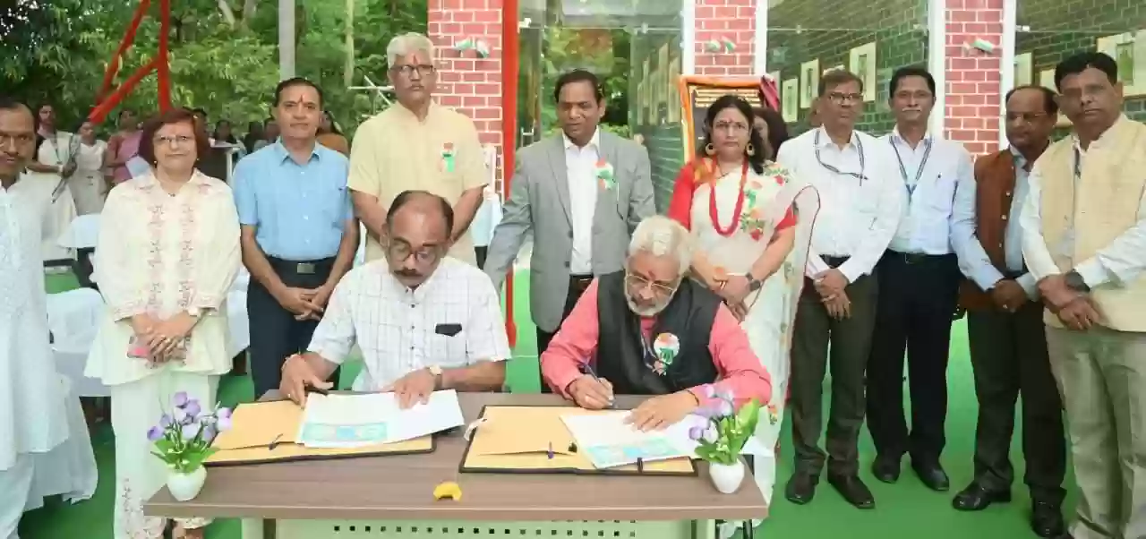 बस्तर और सरगुजा क्षेत्र की जनजातियों पर विशेष शोध के द्वार खुले, गुरु घासीदास विवि और टीआरकेसी के बीच हुआ एमओयू