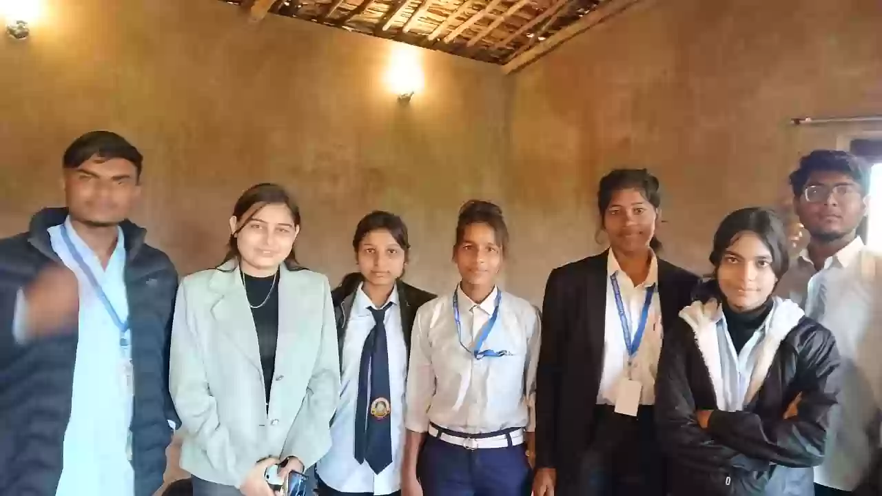 मध्यप्रदेश टूरिज्म बोर्ड के सहयोग से छात्रों का होम-स्टे भ्रमण, बुंदेली संस्कृति से रूबरू हुए विद्यार्थी