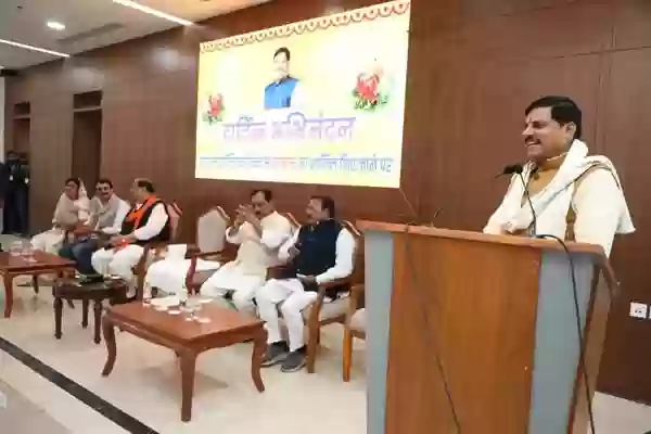 रतलाम स्वाभिमानी और पुरूषार्थी लोगों की नगरी है, यहां औद्योगिक विकास की असीम संभावनाएं: डॉ. मोहन यादव