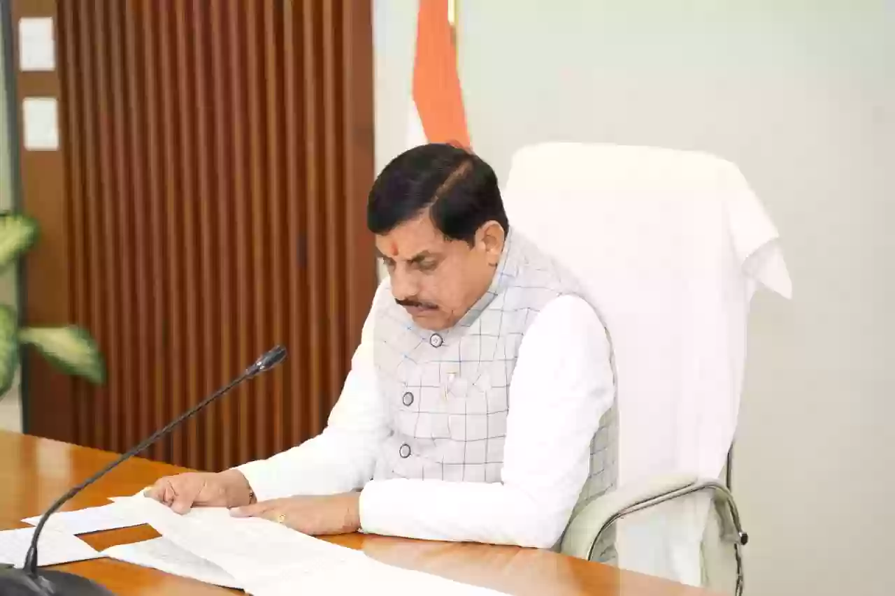 इंदौर के भागीरथपुरा में ज़हर बन गया पानी, 8 मौतों से हिला शहर, CM मोहन यादव आज करेंगे पीड़ितों से मुलाकात