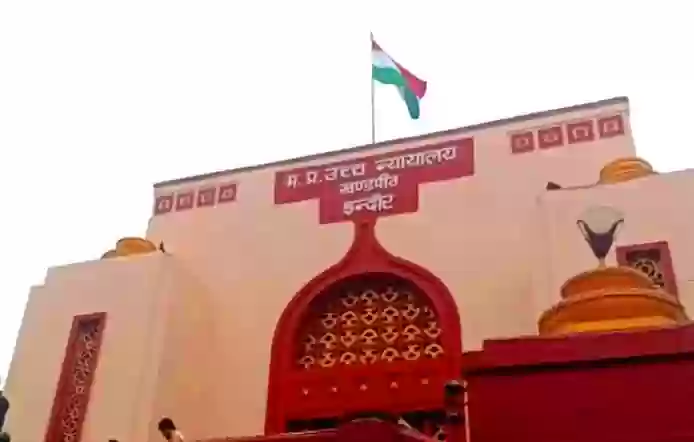एमपी में बाइक टैक्सी पर हाई कोर्ट सख्त, बिना परमिट दोपहिया से सवारी ढोना गैरकानूनी