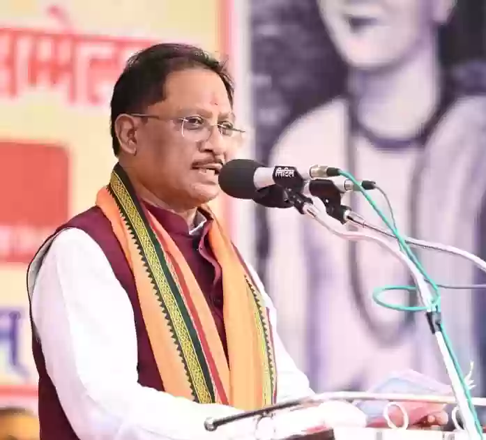 संस्कृत भाषा व्याकरण, दर्शन और विज्ञान की नींव है, यह तार्किक चिंतन को बढ़ावा देती है: विष्णुदेव साय