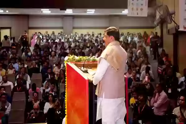 भाषा और संस्कृति दोनों एक-दूसरे की पूरक और संरक्षक: डॉ. मोहन यादव