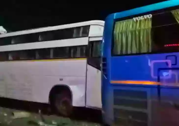 ड्राइवर की नींद ने ली 5 लोगों की जान, 10 गंभीर रूप से घायल, हरियाणा के अंबाला में 3 बसें आपस मे टकराई