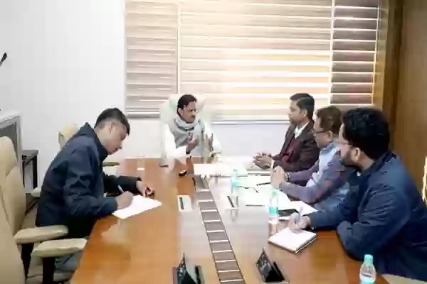 रीवा बायपास निर्माण कार्य को सर्वोच्च प्राथमिकता पर रखा जाए: राजेंद्र शुक्ल