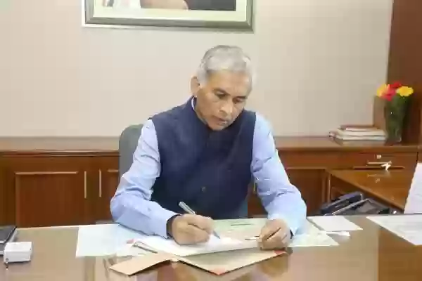 रिटायरमेंट के बाद भी कुर्सी पर पकड़! T&CP की पूर्व ज्वाइंट डायरेक्टर को संविदा पर रखने की कोशिश, सीएस अनुराग जैन ने लौटाई फाइल
