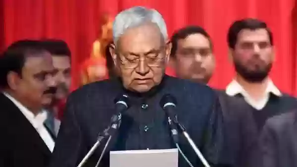 नीतीश कुमार ने 9वीं बार ली CM पद की शपथ, सम्राट चौधरी और विजय सिन्हा बने डिप्टी सीएम