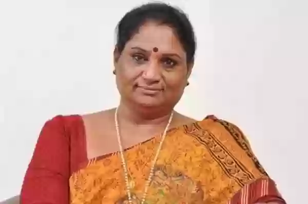 मां जैसी ममता से बच्चों का भविष्य संवार रहीं मंत्री निर्मला भूरिया, पीएम केयर्स और सीएम कोविड बाल सेवा योजना के बच्चों संग मंत्री  भूरिया ने किया भोजन, उपहार भी दिए