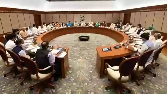 Cabinet meeting: प्रधानमंत्री उज्जवला योजना के 10 करोड़ लाभार्थियों के लिए खुशखबरी, मार्च 2025 तक मिलती रहेगी 300 रुपए की सब्सिडी