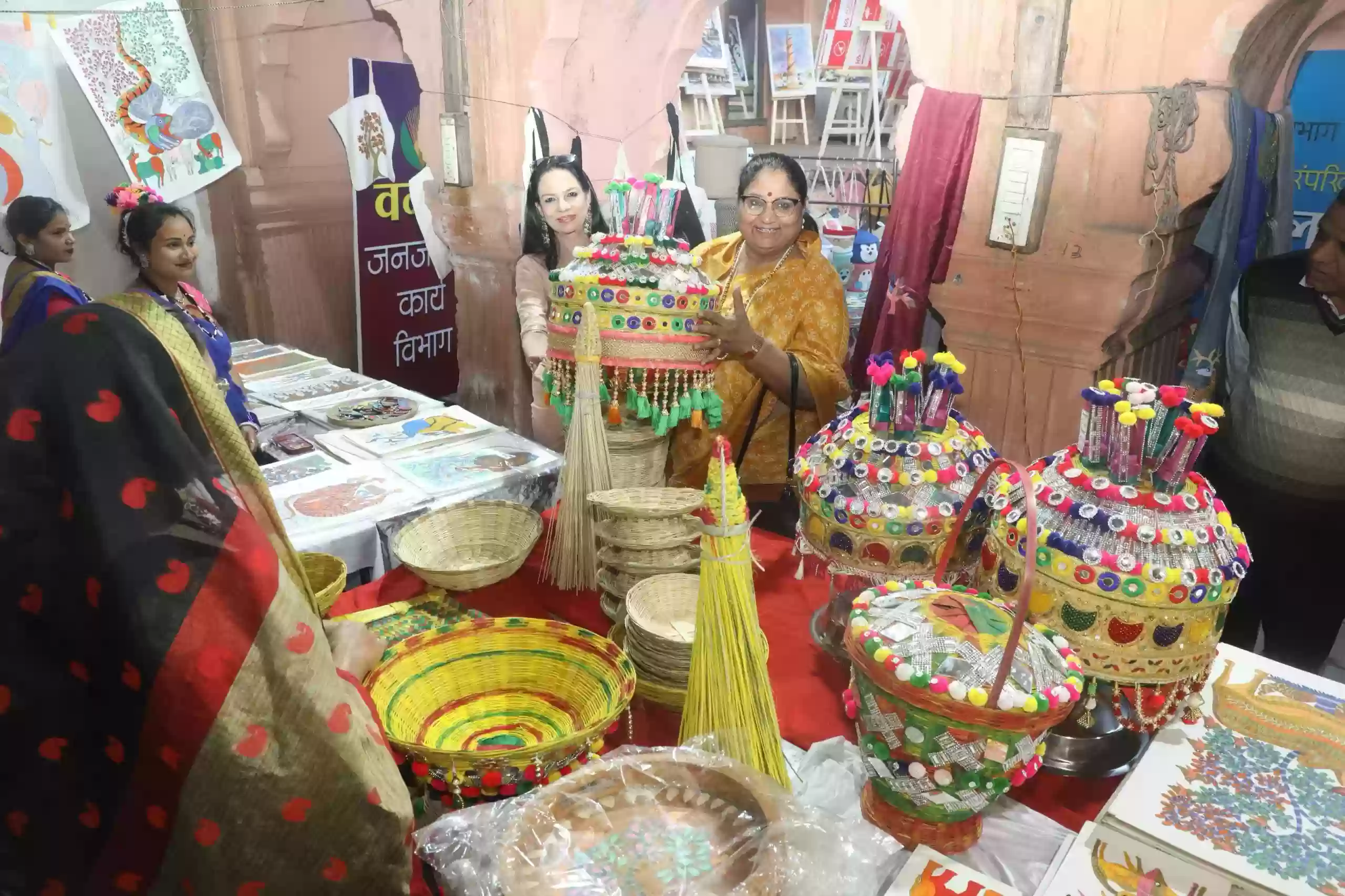 विरासत, संस्कृति और महिला सशक्तिकरण का संगम महिला बाल विकास मंत्री  भूरिया ने गौहर महल में ‘परी बाज़ार हेरिटेज फेस्टिवल’ का किया उद्घाटन