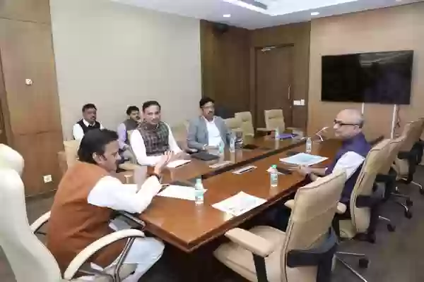 डिप्टी सीएम राजेंद्र शुक्ल के स्पष्ट निर्देश, आयुष्मान भारत योजना की इन्सेंटिव वितरण प्रणाली को बनाएं पारदर्शी, सरल व समयबद्ध