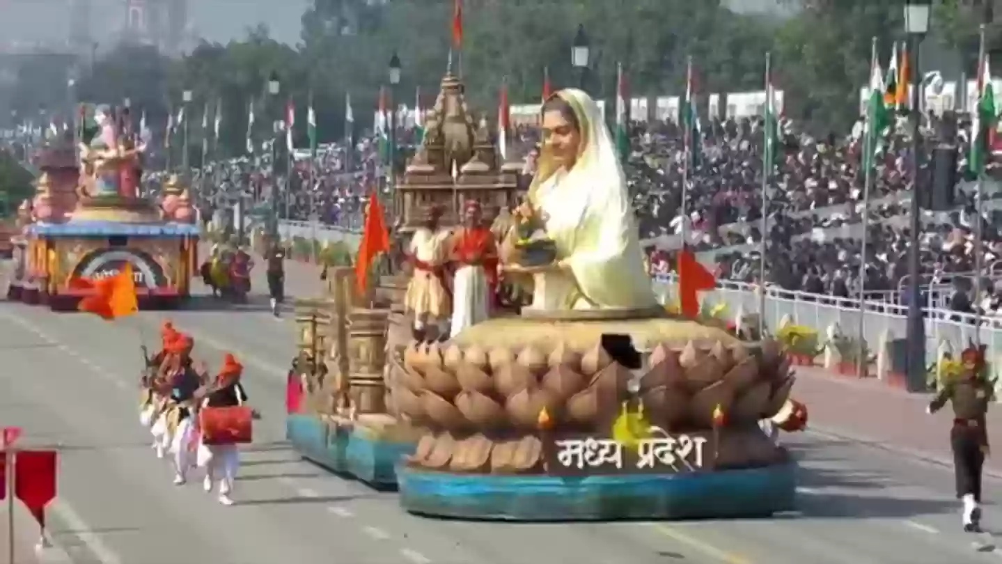 कर्तव्यपथ पर छाया मध्यप्रदेश, अहिल्याबाई होलकर को समर्पित झांकी ने 77वें गणतंत्र दिवस पर बटोरी वाहवाही