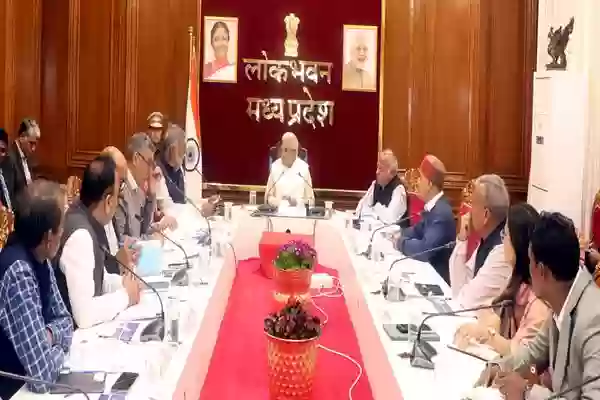 राज्यपाल मंगुभाई पटेल ने कहा- जनजातीय समुदाय और ग्राम सभाओं में पेसा नियम के प्रति जन जागरूकता जरूरी