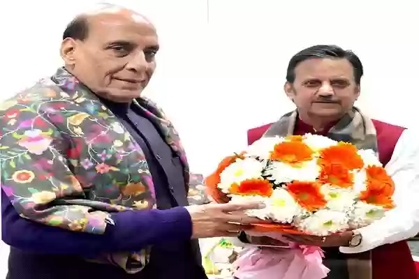 उपमुख्यमंत्री राजेंद्र शुक्ल ने रक्षा मंत्री राजनाथ सिंह से नई दिल्ली में की मुलाकात