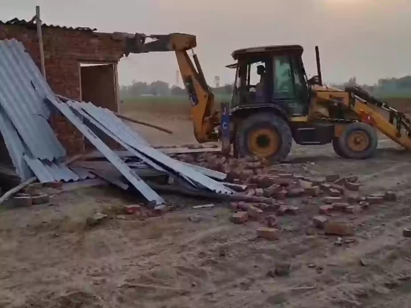 भोपाल में अवैध कॉलोनियों पर चलेगा बुलडोजर, आज से बड़ी कार्रवाई शुरू, FIR भी होगी