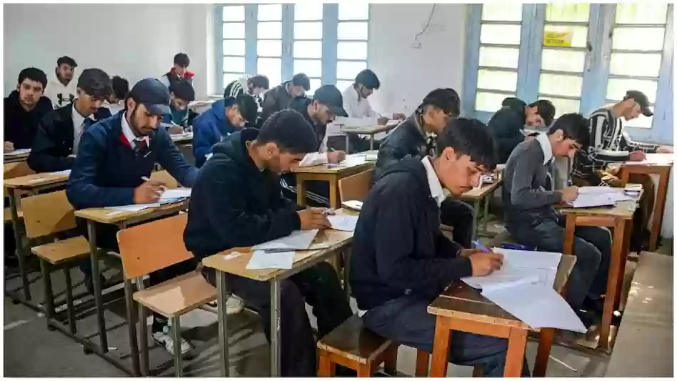 एमपी बोर्ड परीक्षा में 16 लाख से ज्यादा छात्र शामिल, 3856 केंद्रों पर होगी सख्त निगरानी