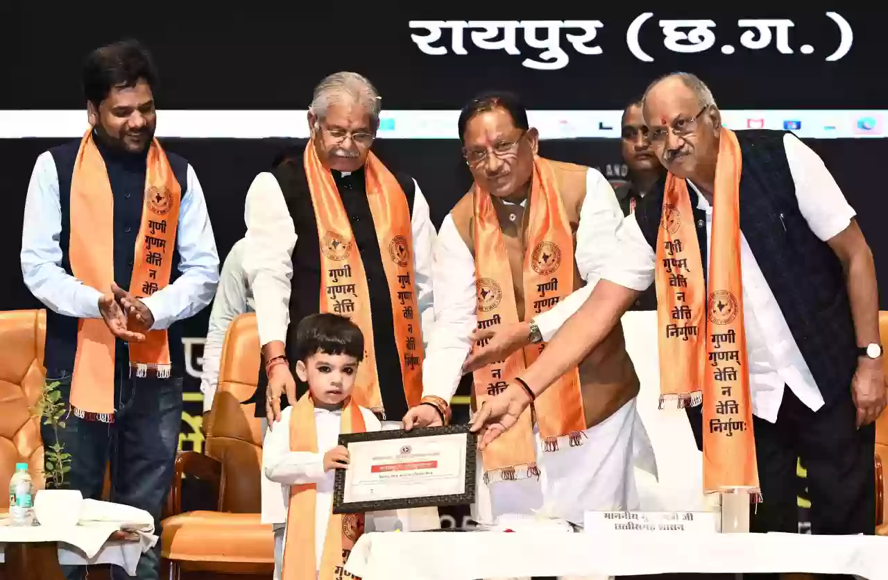 शिक्षा केवल डिग्री प्राप्त करने का माध्यम नहीं, बल्कि समाज और राष्ट्र सेवा का मार्ग है: विष्णु देव साय