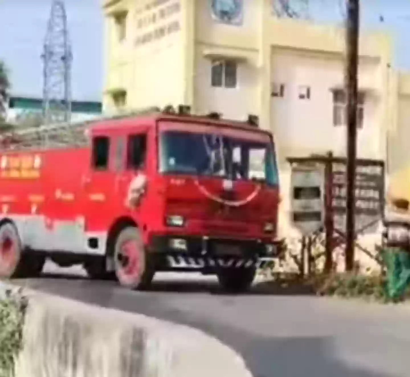 भोपाल शाहपुरा में गैस लाइन लीकेज से हड़कंप, वक्त रहते लाइन बंद होने से टला बड़ा हादसा
