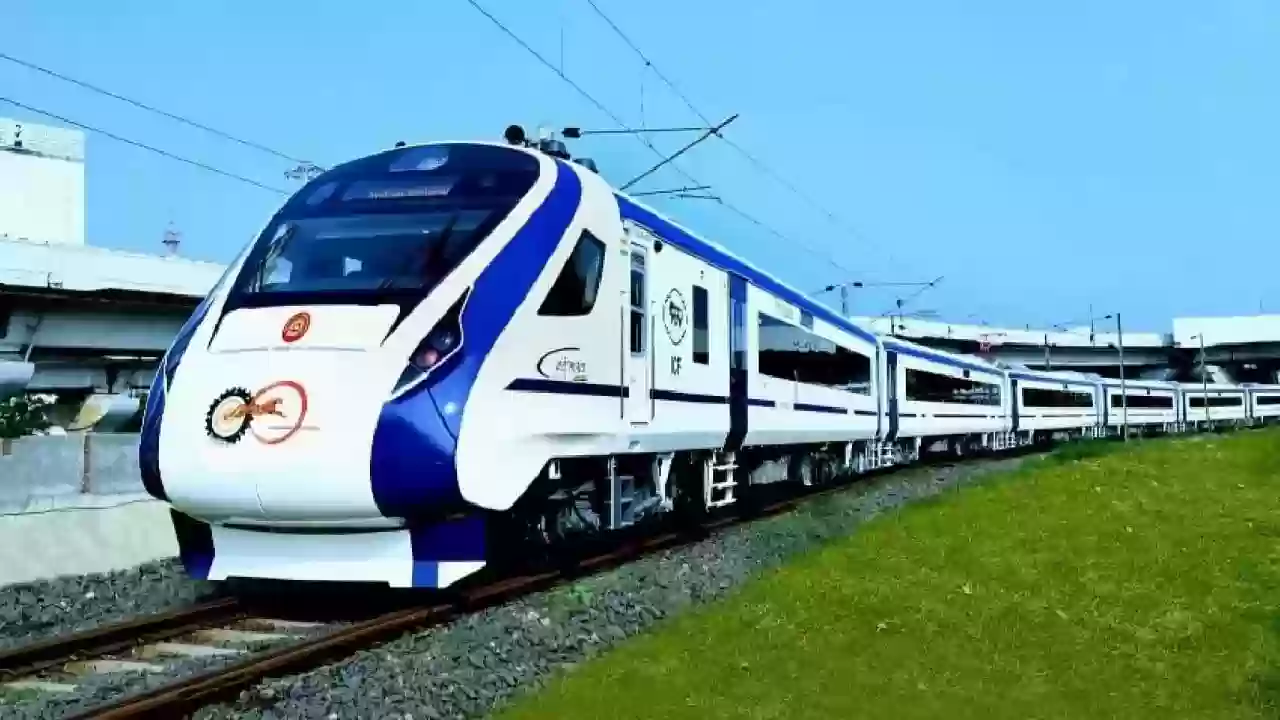 इंदौर-नागपुर वन्दे भारत में तकनीकी गड़बड़ी! 8 घंटे तक सीट नहीं झुकी, यात्री ने सोशल मीडिया पर की शिकायत