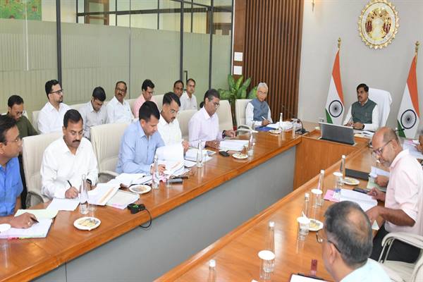 कंबाइन हार्वेस्टरों को मिलेगी टोल से छूट, सीएम डॉ. मोहन यादव की अध्यक्षता में एमपी सड़क विकास‍ निगम के संचालक मंडल की बैठक में निर्णय