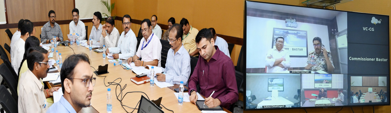 बस्तर संभाग से तेलंगाना व अन्य राज्यों में विस्थापित परिवारों के पुनर्वास के लिए बनेगी कार्ययोजना, बैठक में बनी रूपरेखा