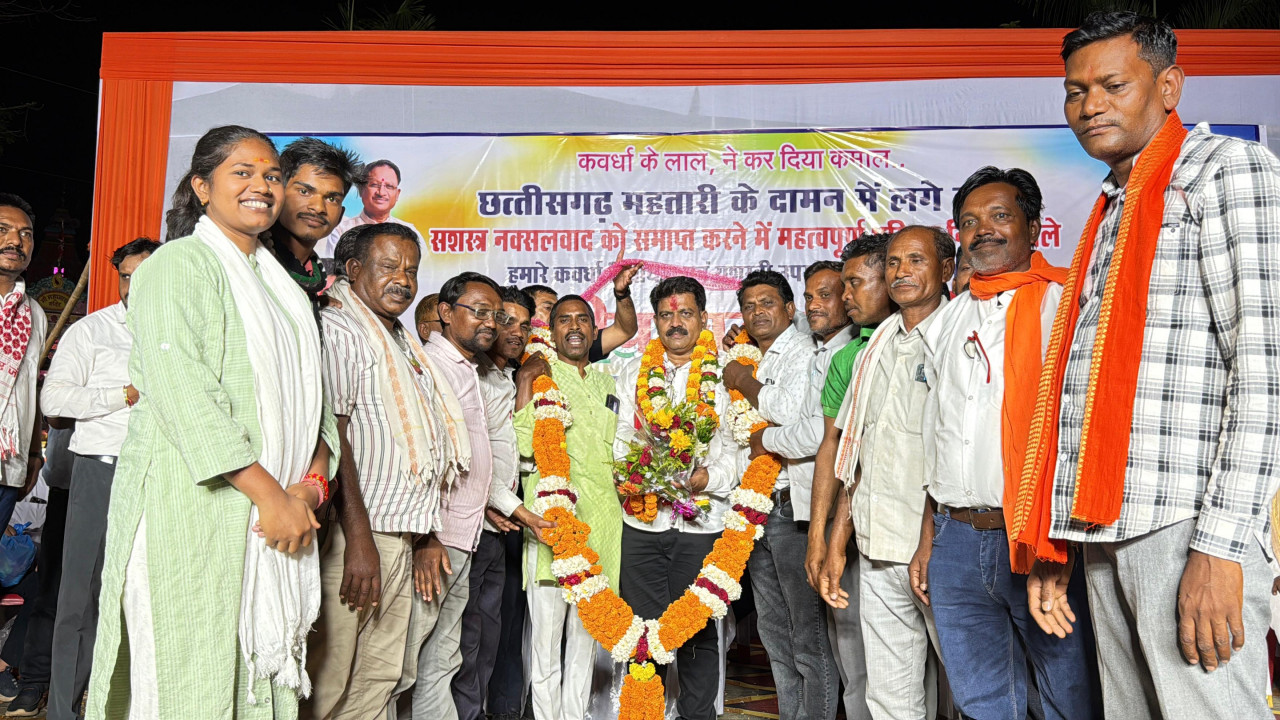 छत्तीसगढ़ के सशस्त्र नक्सलवाद से मुक्ति पर कवर्धा में उपमुख्यमंत्री विजय शर्मा का हुआ भव्य अभिनंदन