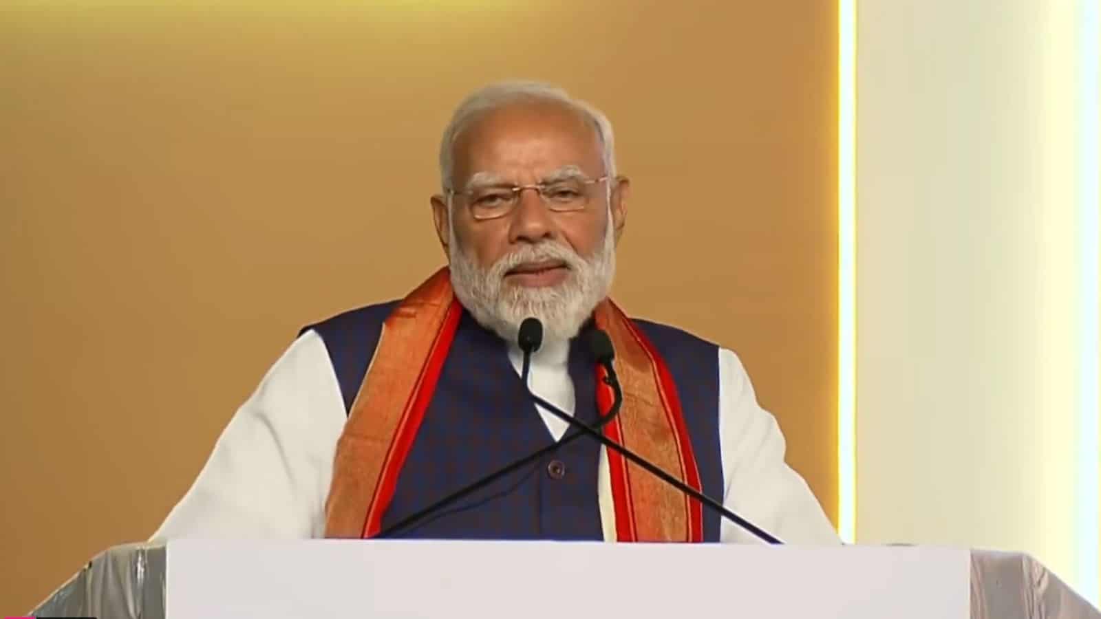 PM Modi Appeal: पेट्रोल-डीजल बचाएं, एक साल तक सोना न खरीदने की अपील