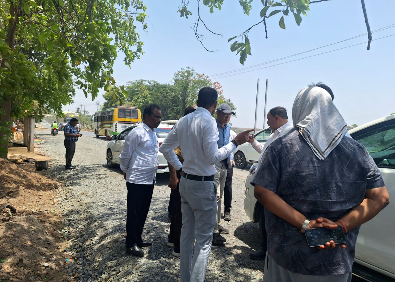 पीडब्ल्यूडी के सचिव ने बिलासपुर में फोरलेन सड़क का किया औचक निरीक्षण, कहा- गुणवत्ता व समय-सीमा सुनिश्चित करना सर्वाेच्च प्राथमिकता