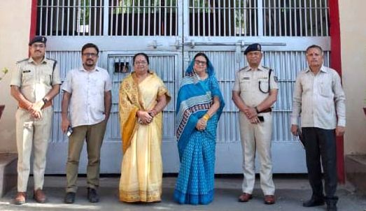 राज्य महिला आयोग की अध्यक्ष रेखा यादव ने सेंट्रल जेल का किया निरीक्षण, कहा - व्यक्तित्व निर्माण, आत्मविश्वास और पुनर्वास का केंद्र होना चाहिए सुधार गृह