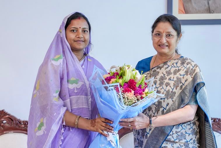 केंद्रीय महिला एवं बाल विकास मंत्री अन्नपूर्णा देवी से नई दिल्ली में मिलीं छत्तीसगढ़ की मंत्री लक्ष्मी राजवाड़े, योजनाओं की प्रगति की दी जानकारी