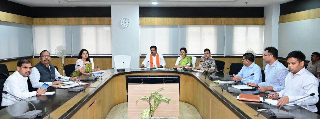 नक्सल प्रकरण वापसी के लिए हर सप्ताह होगी बैठक, शासकीय वकीलों की बनेगी टीम: विजय शर्मा