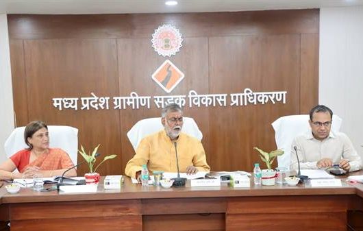 कचरा संग्रहण, निष्पादन व ठोस अपशिष्ट प्रबंधन के लिए बनाएं स्पष्ट नीति: प्रहलाद पटेल