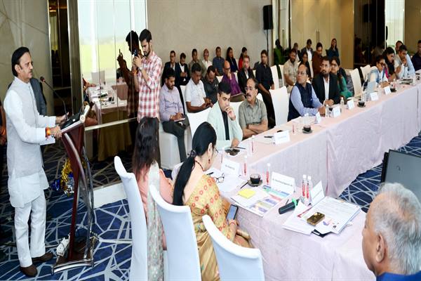 सिकल सेल व एनीमिया से मुक्ति की दिशा में मध्यप्रदेश राज्यपाल मंगुभाई पटेल के मार्गदर्शन में कर रहा ऐतिहासिक कार्य: राजेंद्र शुक्ल