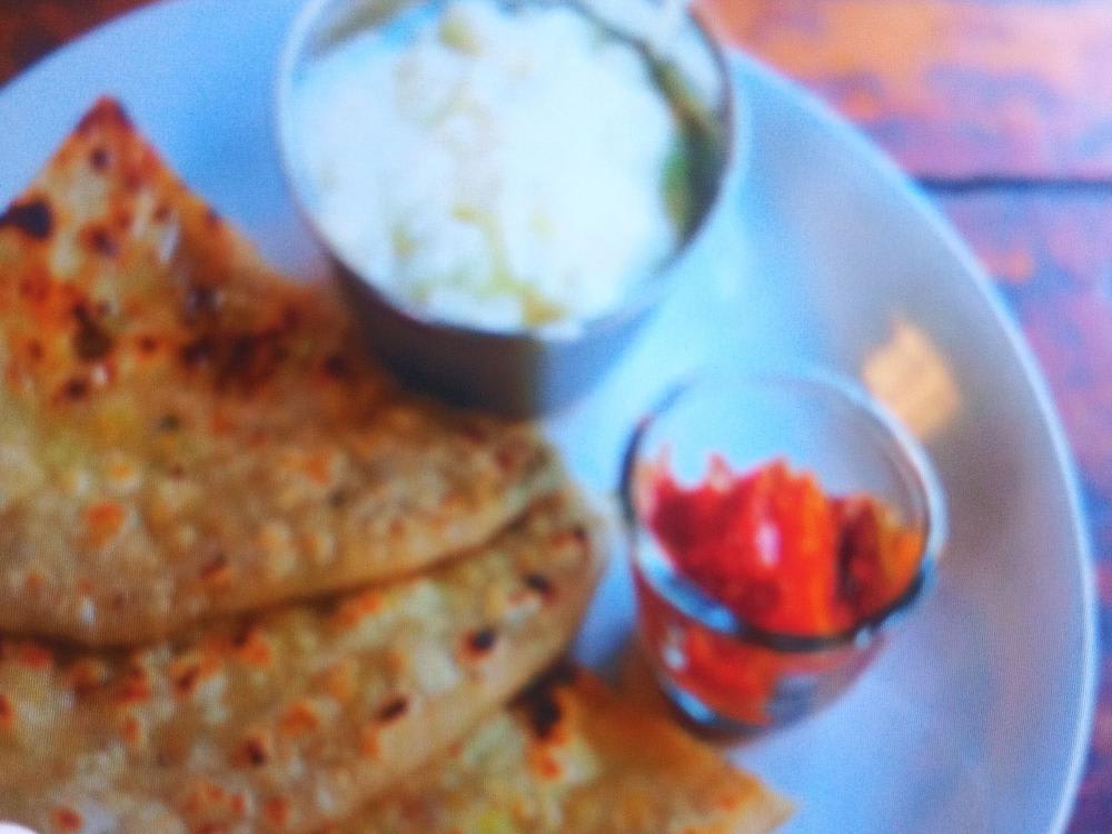 Aloo Paratha Dhai Salid