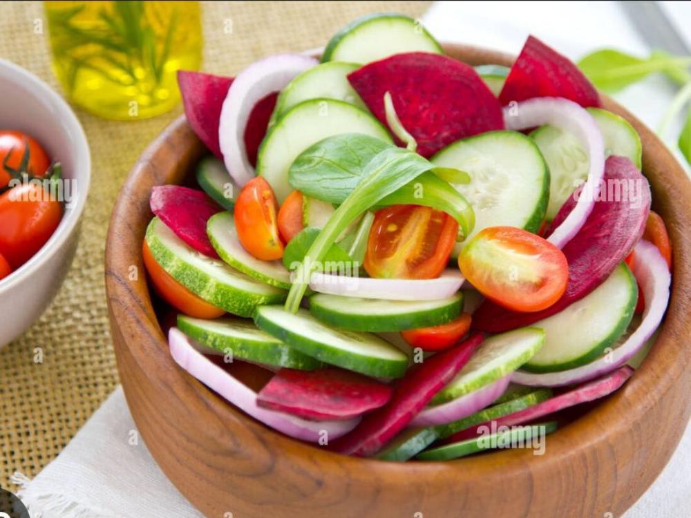 Salad Khira Tamatar Pyaj Chakundar