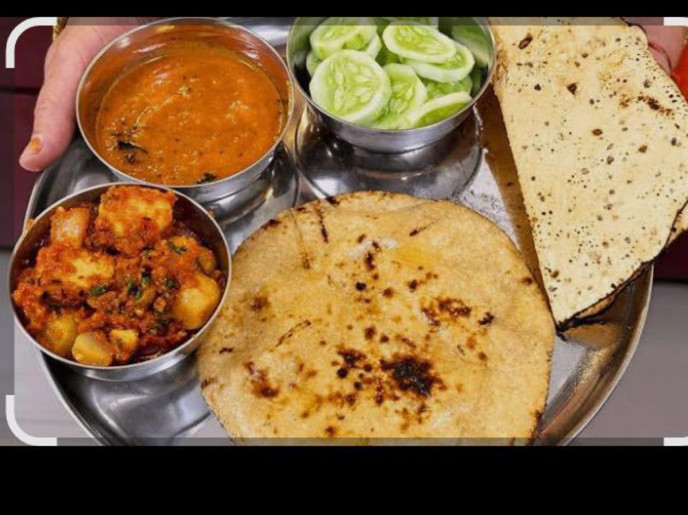 Daal Roti and Sukhi Sabzi Salad