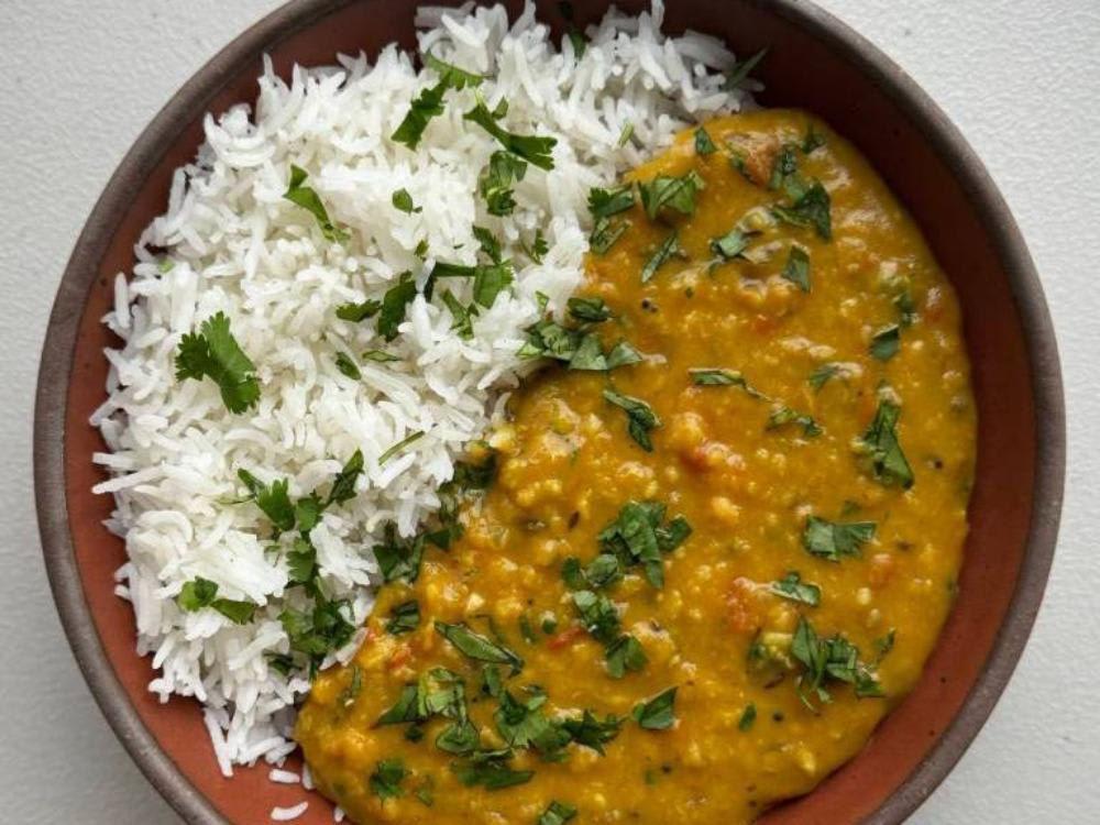 Daal Tadka Rice, Salad, Achar