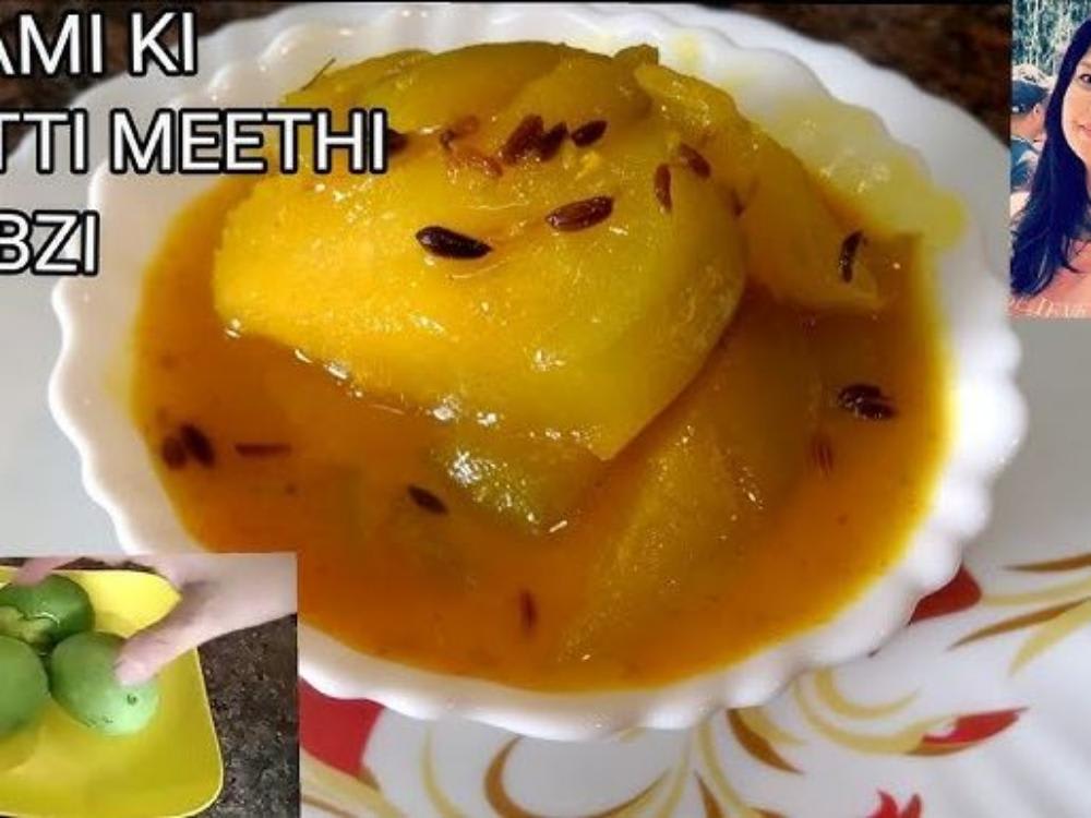 Kacche Aam ki Khatti Mithi Launji with 4 Simple Paratha
