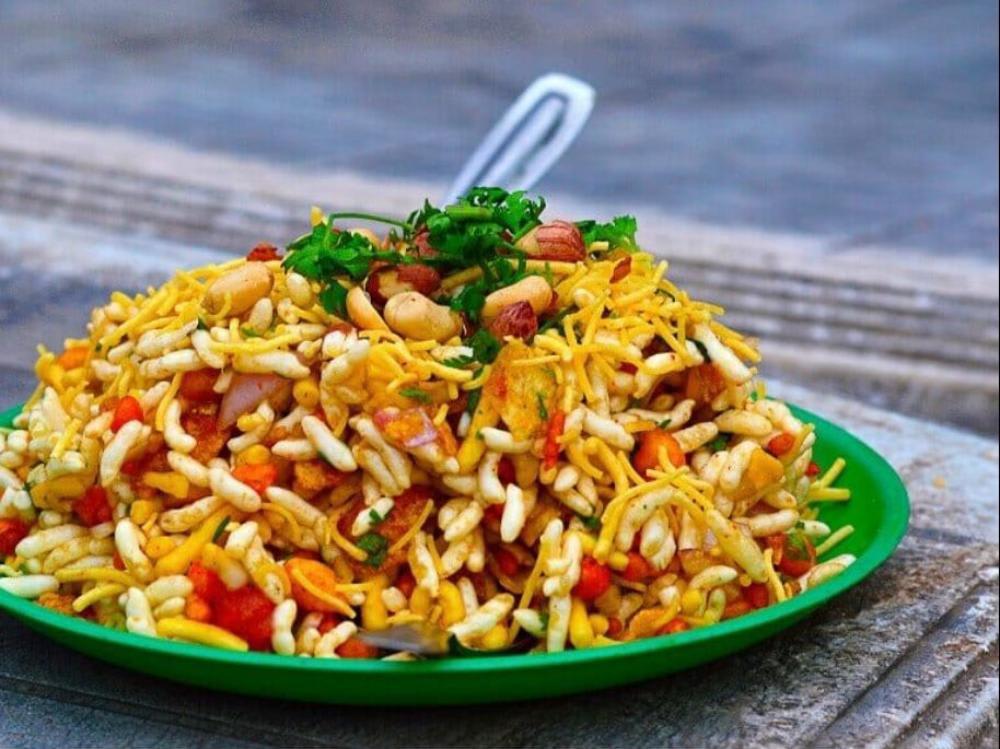 Bhelpuri Tamatar Pyaj Khira Namkin