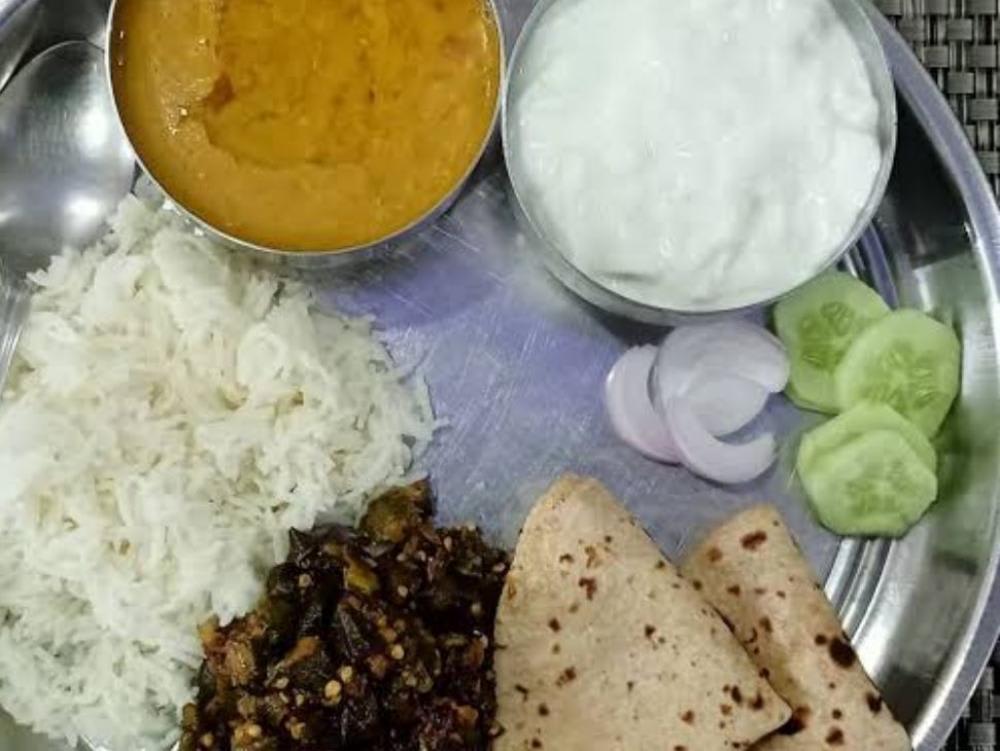Bhindi Sabzi with Mixed Dal