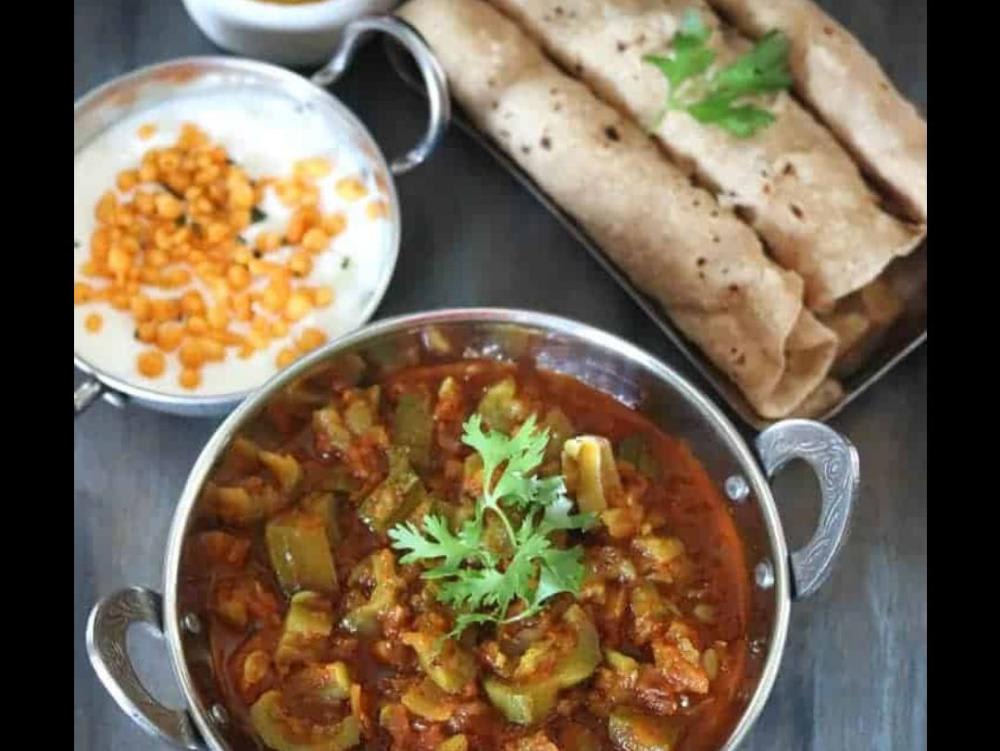 Torai ki sabji 4 Roti salad rayta