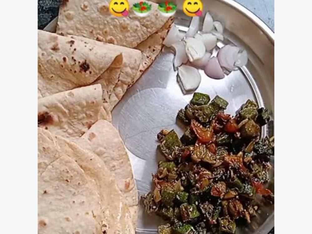 Bhindi ki sabji 4 roti salad
