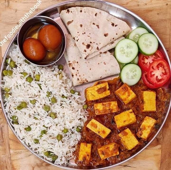 matar paneer, Roti, Rice
